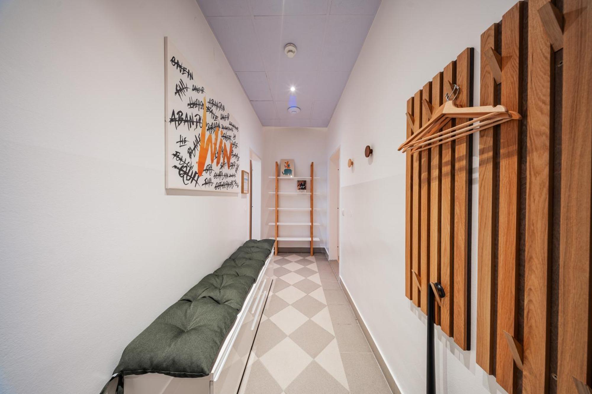 74 Living Apartments Вена Экстерьер фото