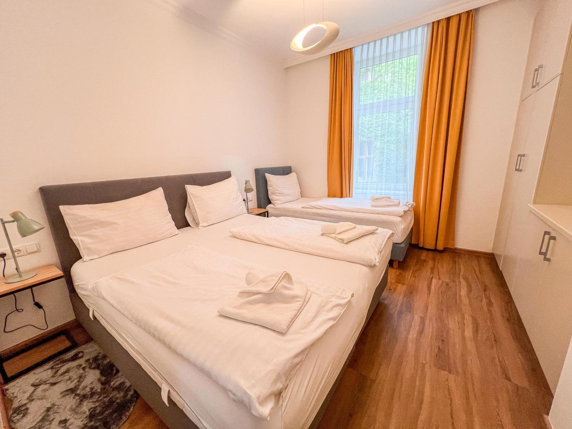 74 Living Apartments Вена Экстерьер фото